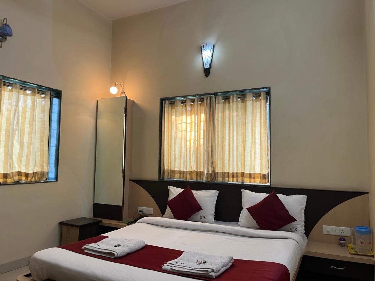 S2 Residency Hotel Panchgani Bagian luar foto