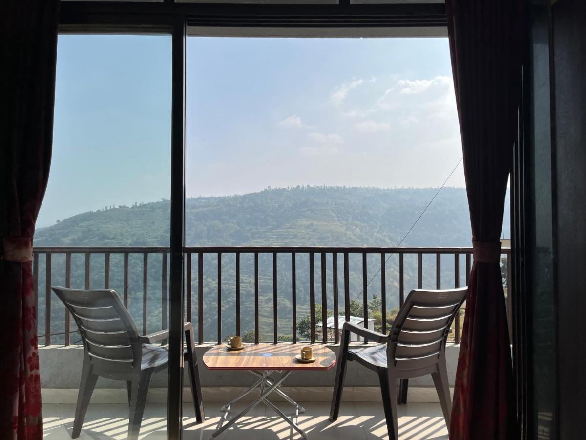 S2 Residency Hotel Panchgani Bagian luar foto